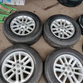 Velg original Toyota Fortuner vnt ring 17 6x139,7 ban 265/65 R17 4pcs