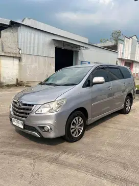 2014 Toyota Kijang Innova 2.0 V Bensin AT