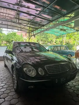 Dijual mercedes benz w211