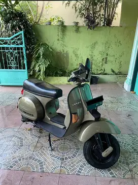 Vespa Excel 150