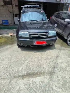 Suzuki Escudo 2.0 Matic THN 2004