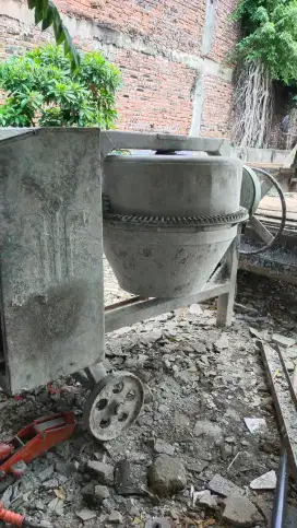 Sewa alat proyek