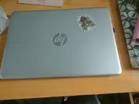 Laptop HP 
Intel(R)  Celeron(R) N4020 Memory 4GB