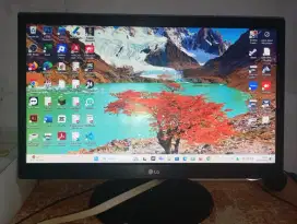 Monitor LED LG 20 inch wide screen port HDMI dan VGA
