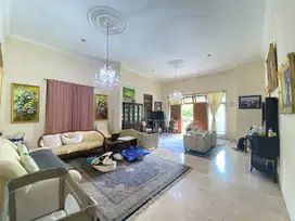 Rumah Bagus Terawat  Sayap Riau cocok untuk hunian dan kantor
