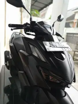 Vario 160cc Black Mate