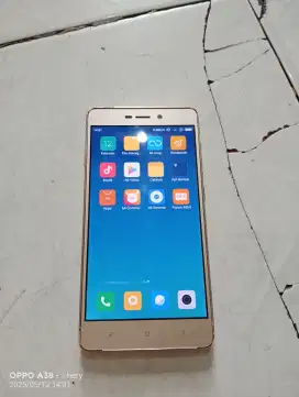Jual cepat hp redmi 3 ram 2/16 gb minus speaker music Sember..