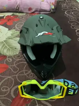 JPX CROSS SERIES HELMET (green army) size M