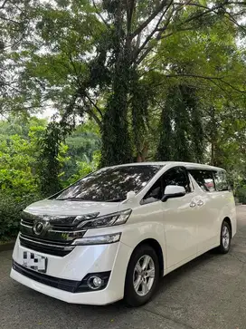Toyota Vellfire 2.5 X CBU AT 2017