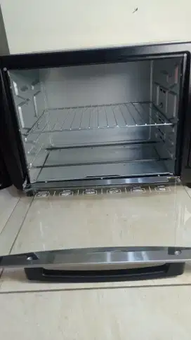 Oven sharp 35 L baru 1 kali pakai