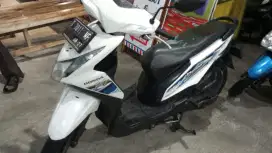 Beat injeksi 2014 komplit mesin bagus ex wanita