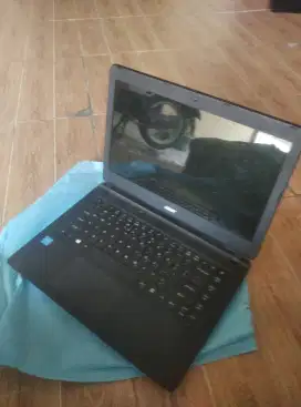 Acer aspire ES1-432