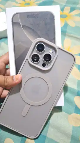 Iphone 16promax natural titanium