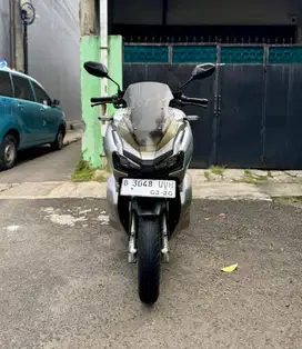 Honda ADV 150 CBS ISS MULUSSS Pajak Hidup Panjang