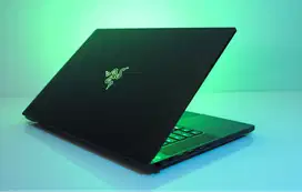 BU laptop gaming merk Razer core i7 ram 16gb