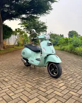 PIAGGIO VESPA GTS ABS 4V LED GREEN RELAX