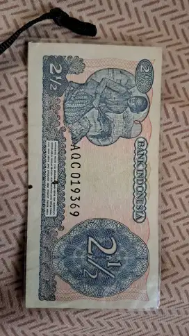Uang Kuno 2 1/2 ( dua setengah) Rupiah