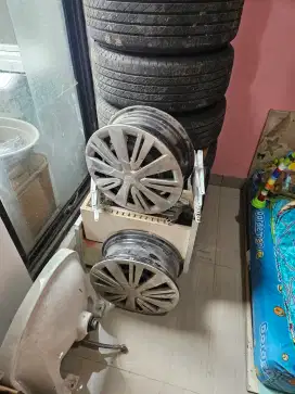 Velg Daihatsu Sigra Ring 14