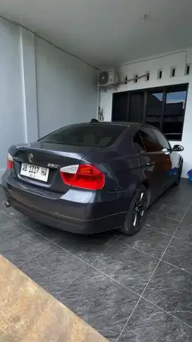 BMW E90 320i Sport