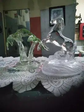 Kuda dan pohon crista bening