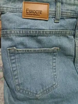 Preloved Jeans Esrocte