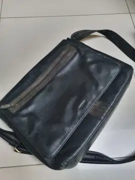 Tas Picard Shoulder