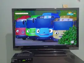 Dijual TV sharp aquos 32 normal,lengkap tinggal nonton