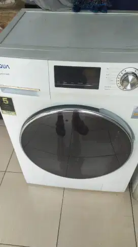 Mesin cuci Aqua front loading