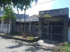 Rumah Trosobo Utama