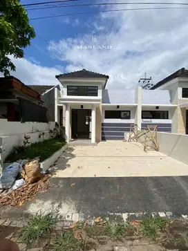 DIJUAL RUMAH BARU DEKAT SMA THURSINA & PONDOK AR ROHMAH DAU MALANG
