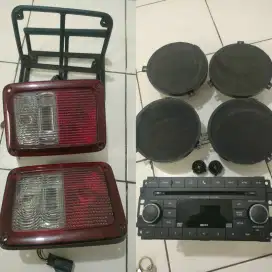 Borongin aja om head audio and lampu belakang sepasang Jeep Wrangler