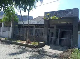Rumah Trosobo Utama