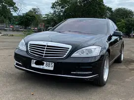 SUPER ANTIK!! MERCY S350 L CGI AT HITAM 2011