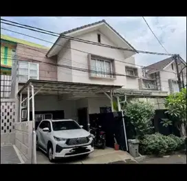 Rumah Cantik Siap Huni di Jagakarsa