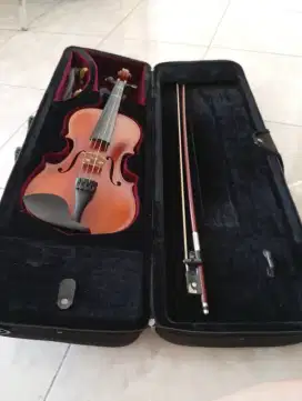 Biola bekas tapi baru