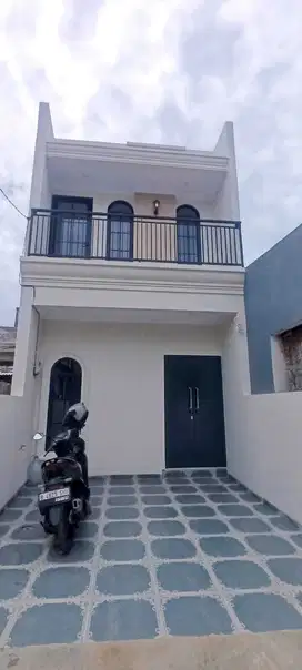 DI JUAL RUMAH BARU MURAH 2 LANTAI AKSES MOBIL BISA KPR DI PASAR MINGGU