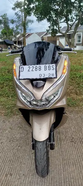 pcx 2018 KM 16 rb sangat layak pakai