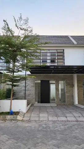 Disewakan rumah baru minimalis mutiara city sidoarjo