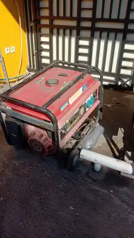 Genset bahan bakar bensin