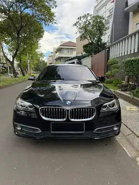 BMW 520i Luxury 2017 Luxury LCI | Low KM
