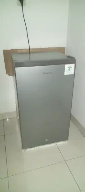 kulkas hisense 91L pemakaian 2 bulan