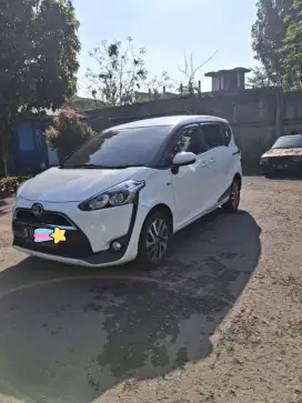 Toyota Sienta 2016 Bensin