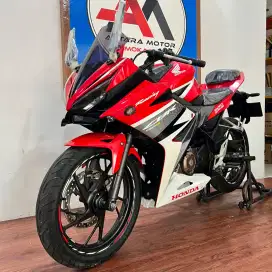 [GARANSI 1 TAHUN] Honda Cbr 150 Th 2016 Warna Best Saller