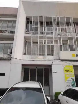 Dijual Ruko Dian Istana Wiyung Surabaya