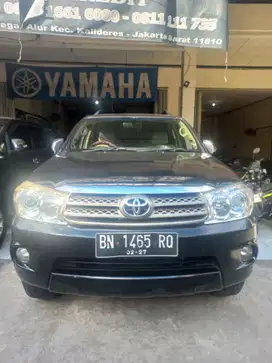 Toyota Fortuner 2011 Bensin