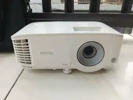 Projector Benq MS550 DLP projector SVGA 3600 Lumens Putih