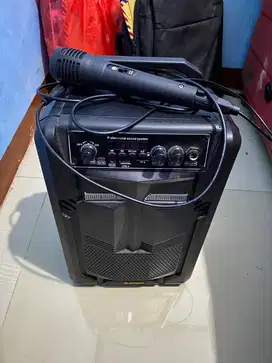 Speaker Karoke lengkap sengan Miq berfungsi