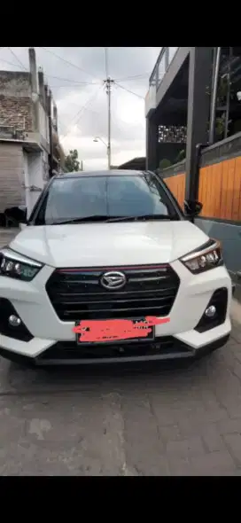 Dijual rocky 1000cc seri tertinggi, istimewa ,matic ,plat R