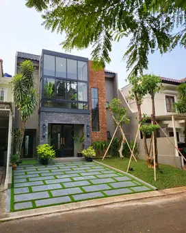 Dijual Rumah Bangunan Mandiri Cluster Versailles BSD