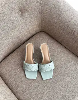 Winod Heels • Hak lancip